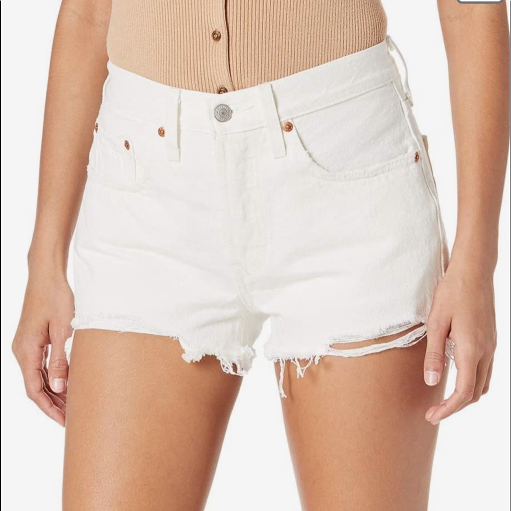 Levi’s 501 Original High Rise Womens Jean Shorts- Color- White Waist Size 25